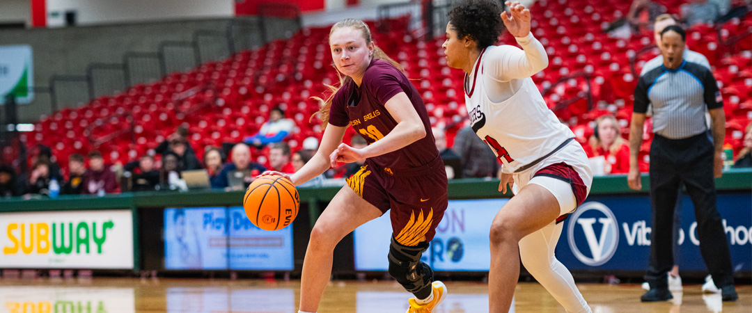 Minnesota Crookston Women's Basketball Slide 3